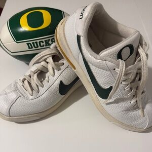 NIKE BRUIN iD. Vintage Size 8 University of Oregon shoes